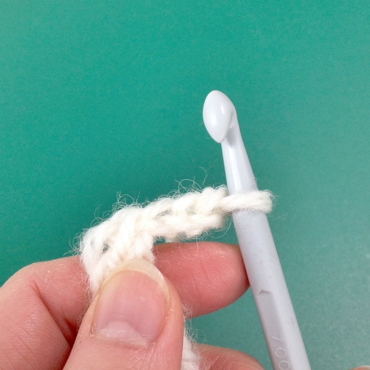 Neck roll - starting the puff stitch
